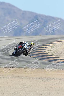 media/Oct-05-2025-CVMA (Sun) [[beeef4f201]]/Race 11-500-400(4)-350 Supersport/